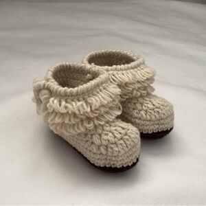 NWOT Hand Crocheted Baby Booties